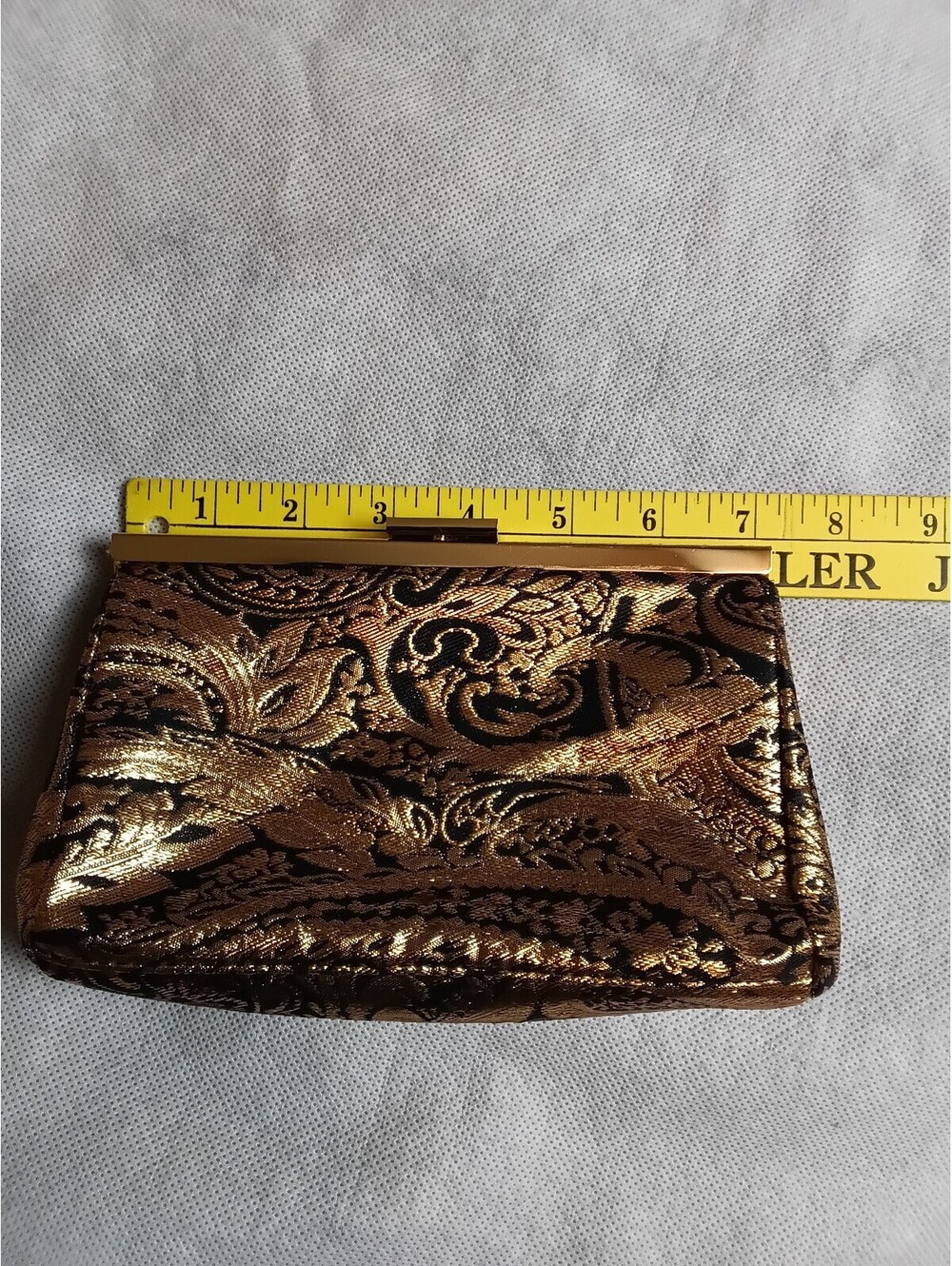 Estee Lauder Gold Black Brocade Evening Clutch Small Gold Metallic Bar Frame - Picture 13 of 14